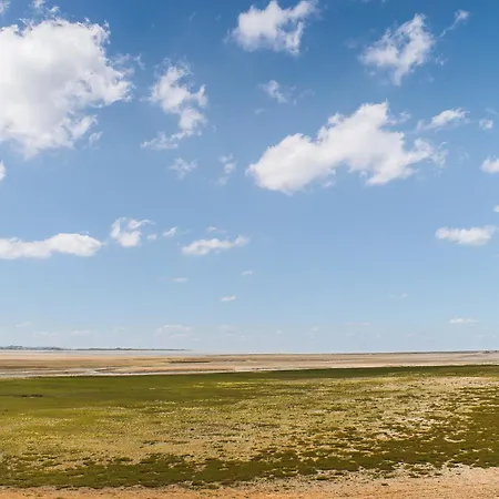 Kingfishers Rest 밀롬