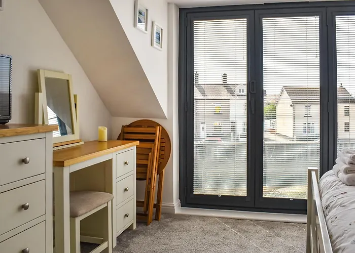 Kingfishers Rest * Millom